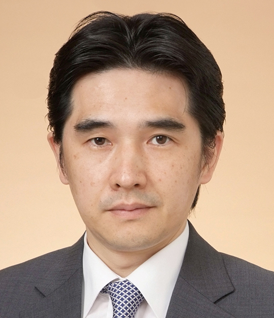 河奈 裕正